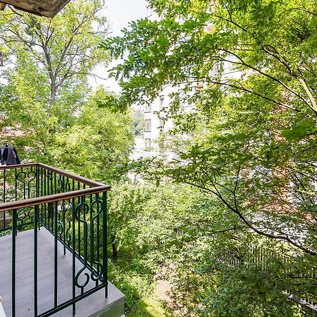 New Studio With Balcony Lviv Luaran gambar