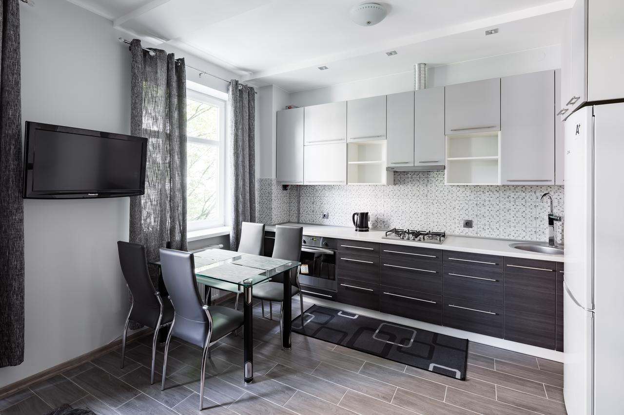 New Studio With Balcony Lviv Luaran gambar